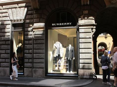 negozio burberry via condotti|is it burberry or burberrys.